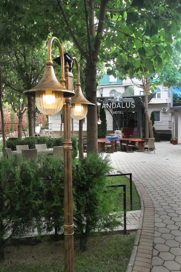 Hotel Andalus Skopje Luaran gambar