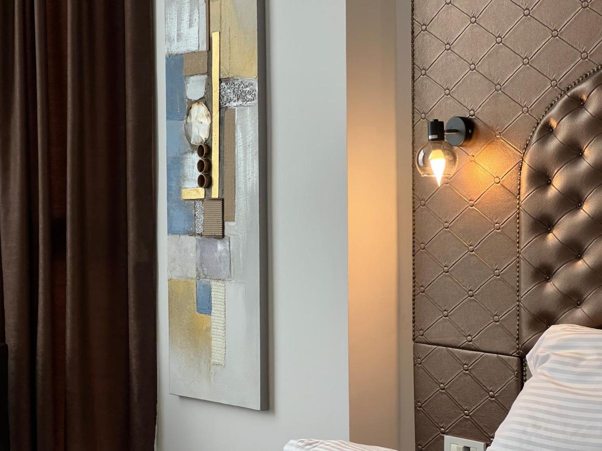 Hotel Andalus Skopje Luaran gambar